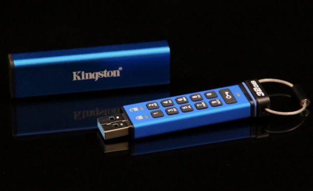 Kingstone представят флашка с хардуерно криптиране
