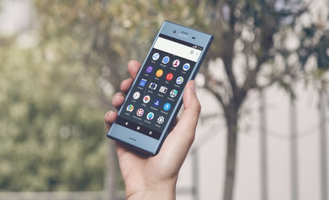 Sony започва разпространението на Android Oreo 8.0 за Sony Xperia X и X Compact