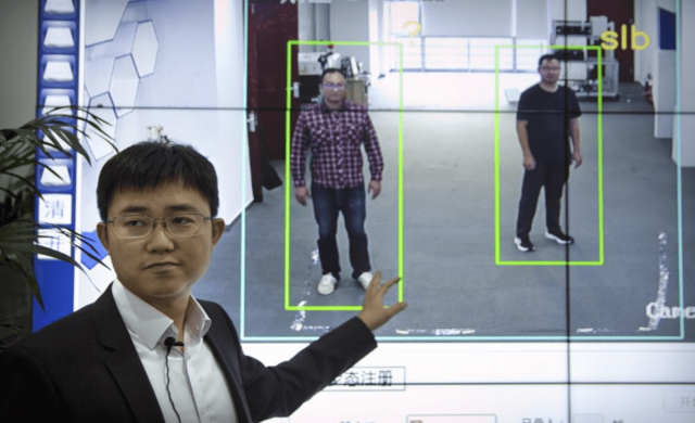 В Китай тестват технология за разплащане чрез лицево разпознаване