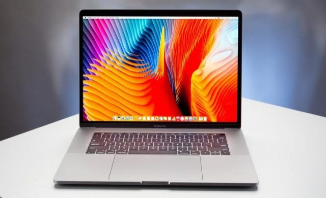 Ъпдейт от Apple ще повиши работоспособността на новите i9 Macbook машини