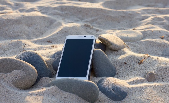 Смартфоните на Xiaomi ще се зареждат от слънцето