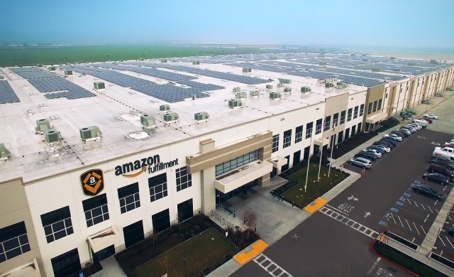 Amazon влезе в клуба на трилионните компании