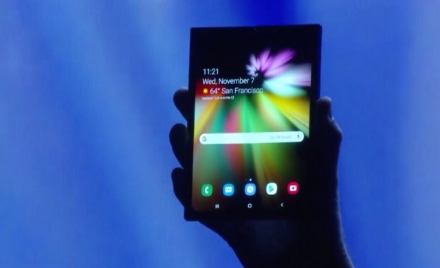 Сгъваемият Samsung Galaxy F ще струва над 1,770 долара