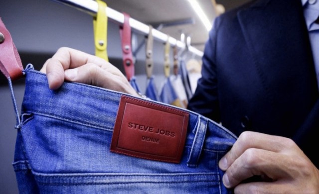 Италианци ще продават дънки Steve Jobs