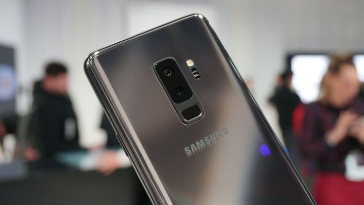 Ремонтът на Galaxy S9+ може да ви скъса нервите 